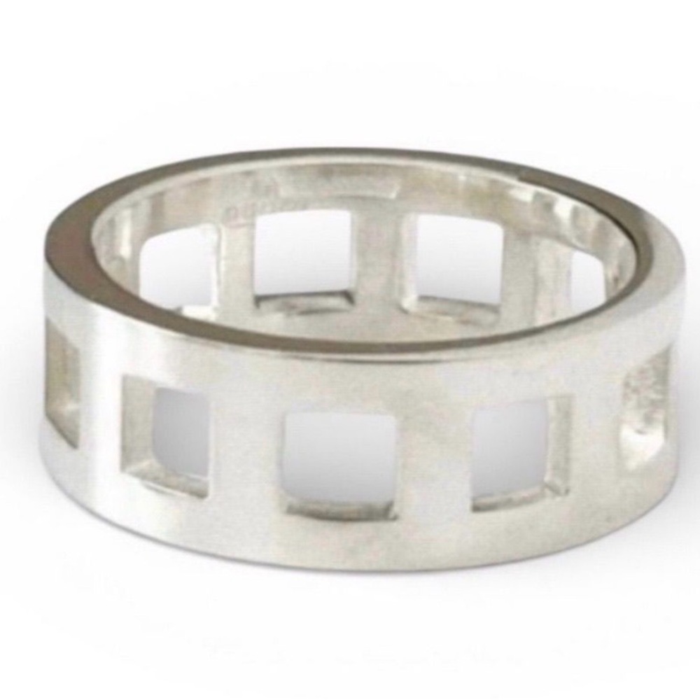 GUCCI Silver Ring with squares size 4.75 - Picture 3 of 3